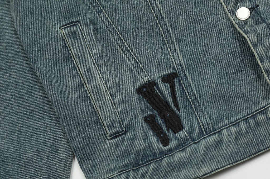VLONE embroidered letter denim jacket